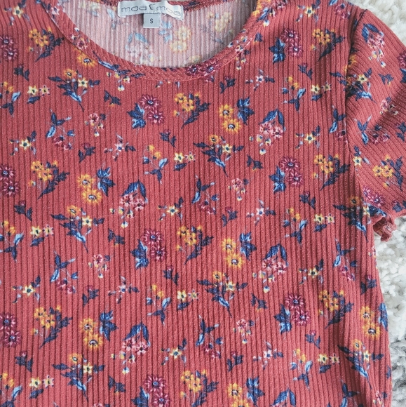 Ribbed Floral Crop Top | Size Small | Moa Moa - Picture 2 of 5